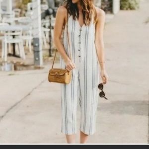 Urban Outfitters UO Jordan Striped Cropped Jumpsuit. Women’s Medium